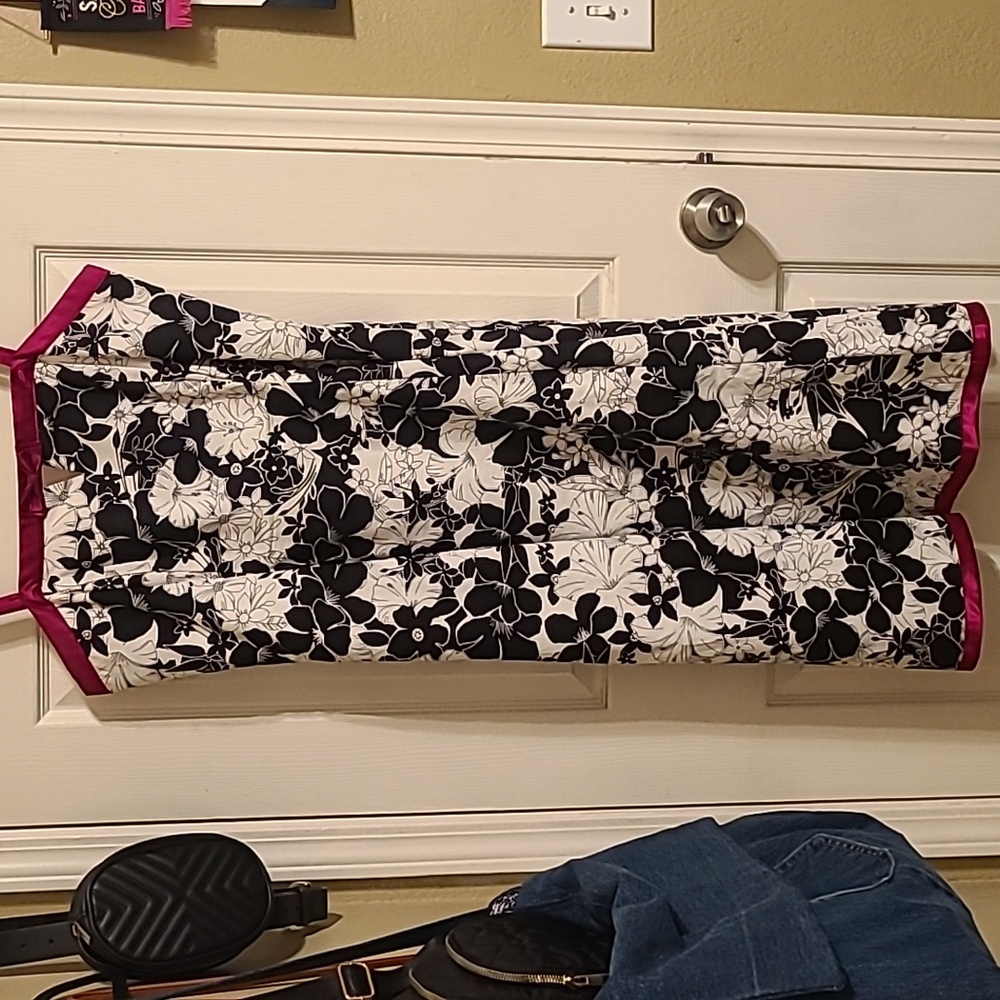 Dress Barn size 12 midi Dress. Black and white with magenta trim.